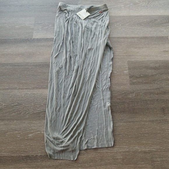 peace love world grey skirt...different style - Picture 2 of 2